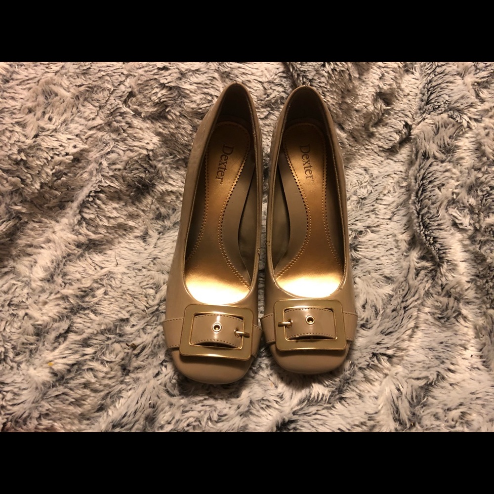 Dexter Patten Taupe Leather Buckle Heel